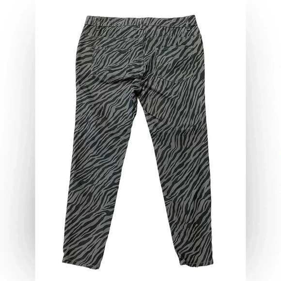 Molly Bracken Gabrielle Zebra  Print Jeans Size 14W - Picture 5 of 9